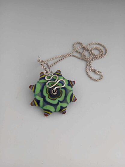 Star pendant with chain